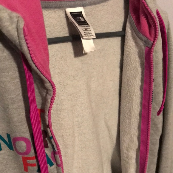 North Face Sweatshirt - Picture 7 of 7